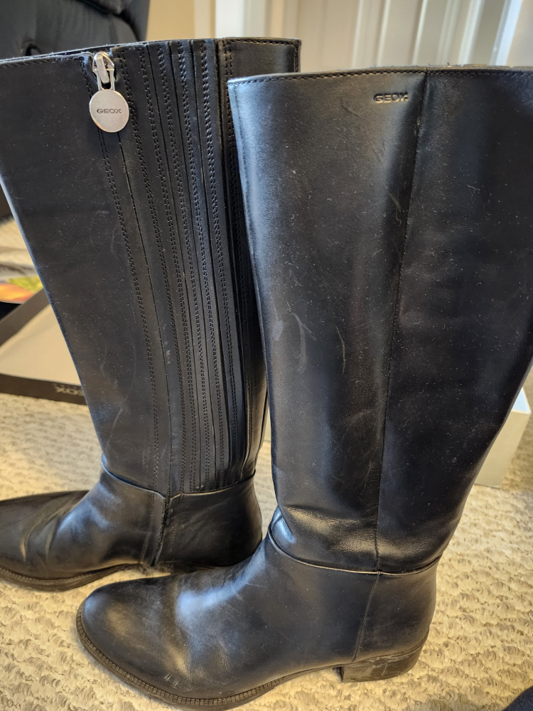 need comfortable stylish fashion boots? Geox tall boots size 8