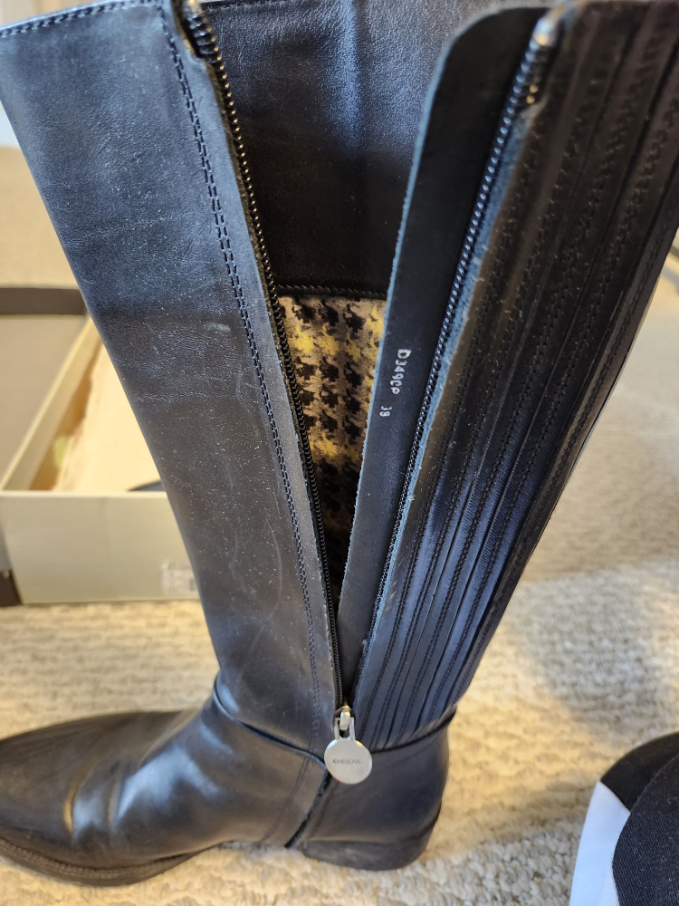 need comfortable stylish fashion boots? Geox tall boots size 8 - photo 3