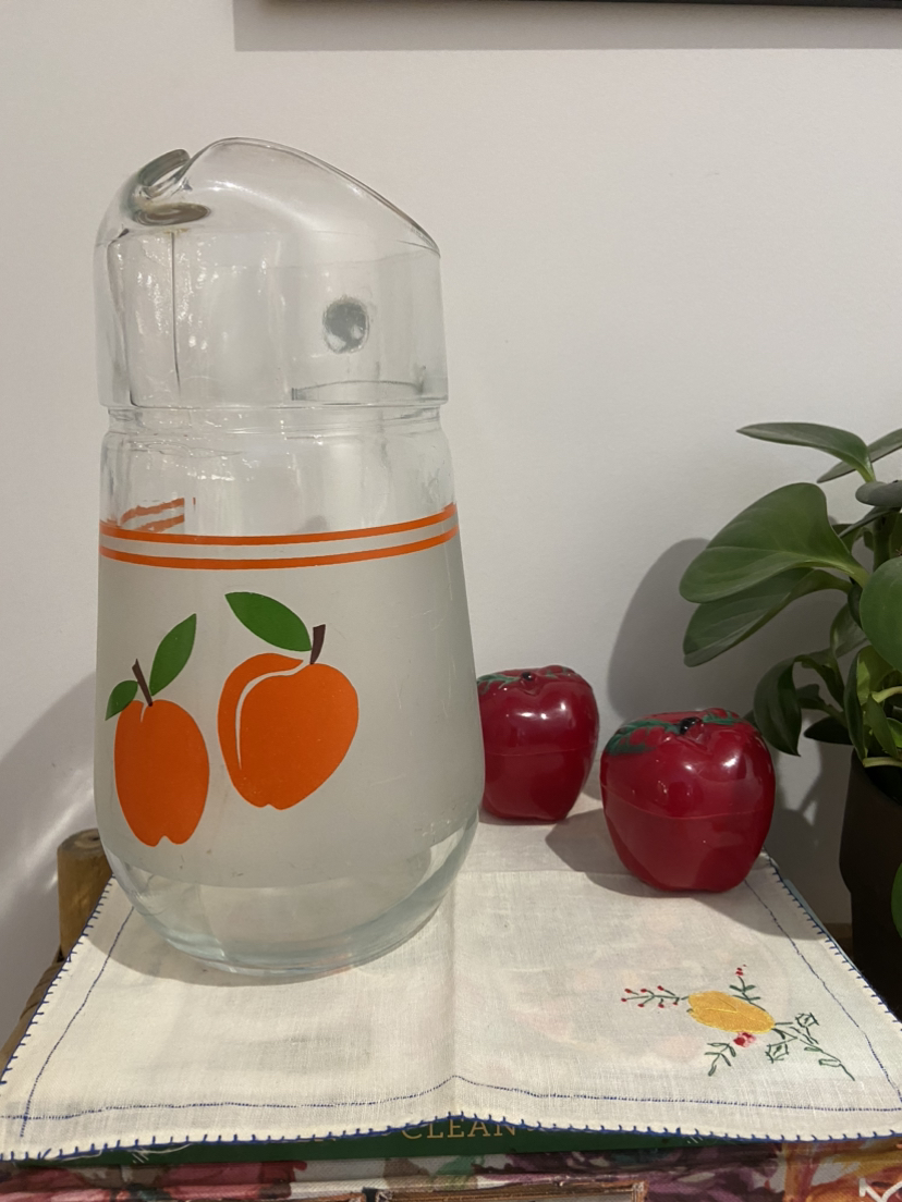 Vintage Glass Apple Pitcher image indicator(2)