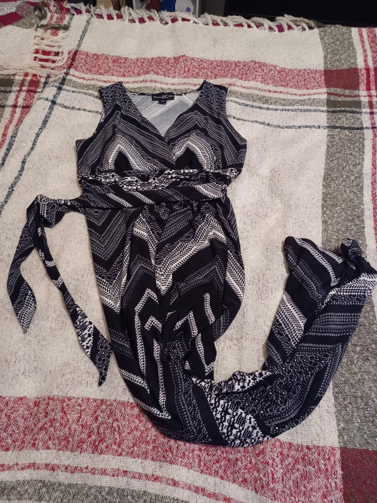 womens maxi dress size small...