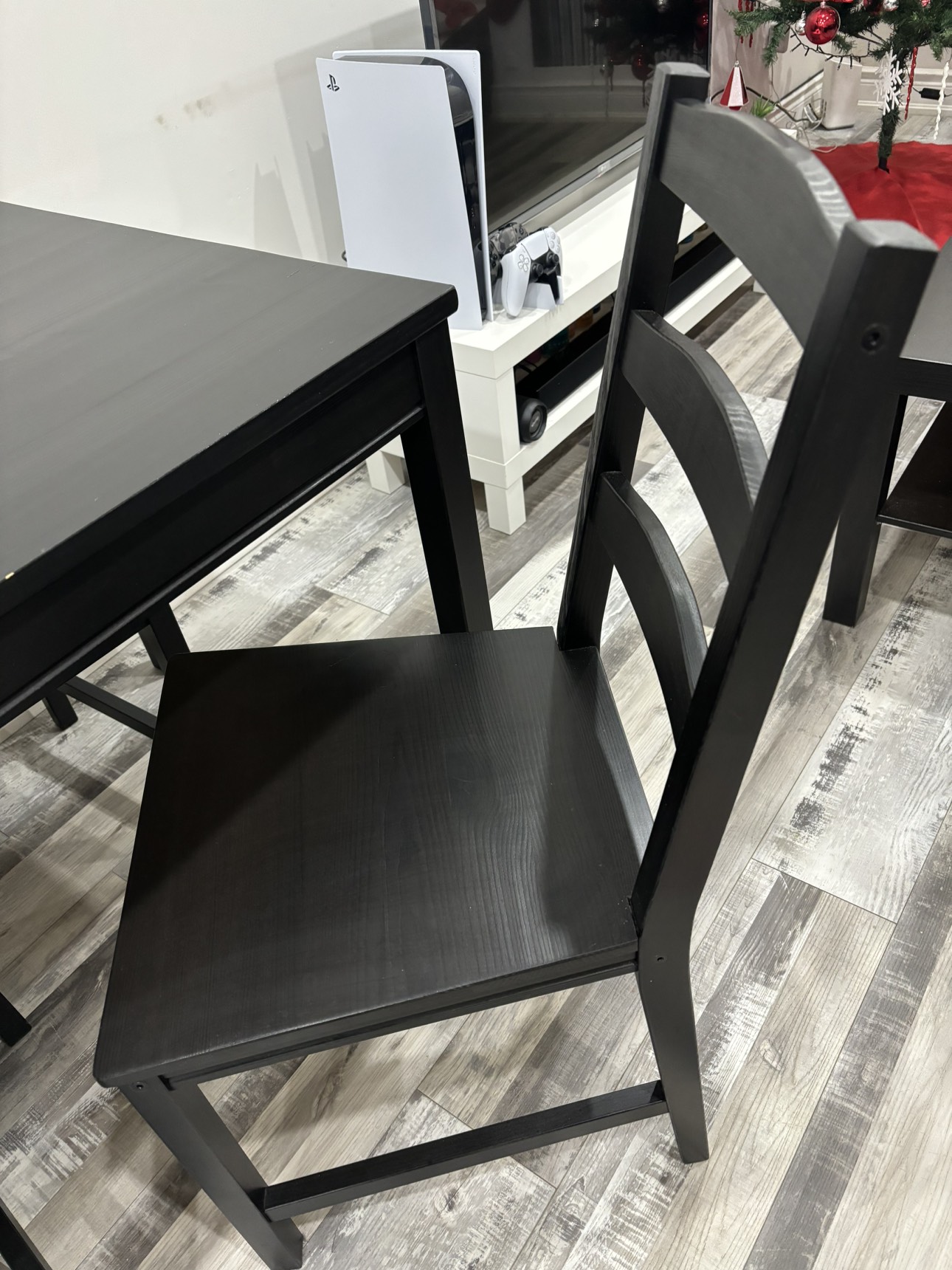 Dining table and chair - photo 3