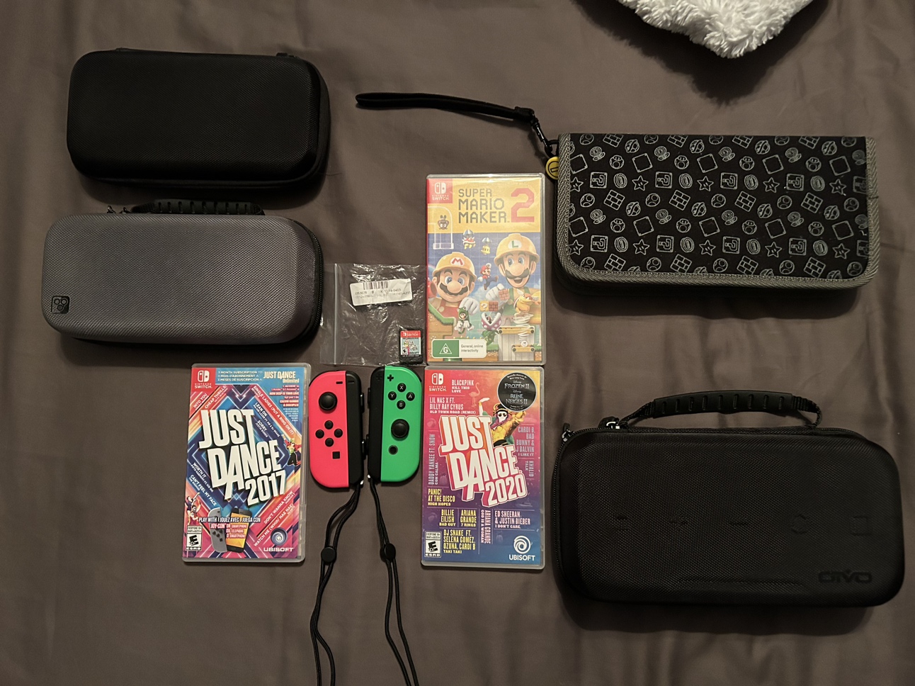Nintendo Switch Games - And Joy Cons