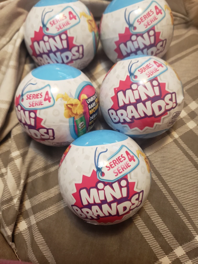 mini brands series 4