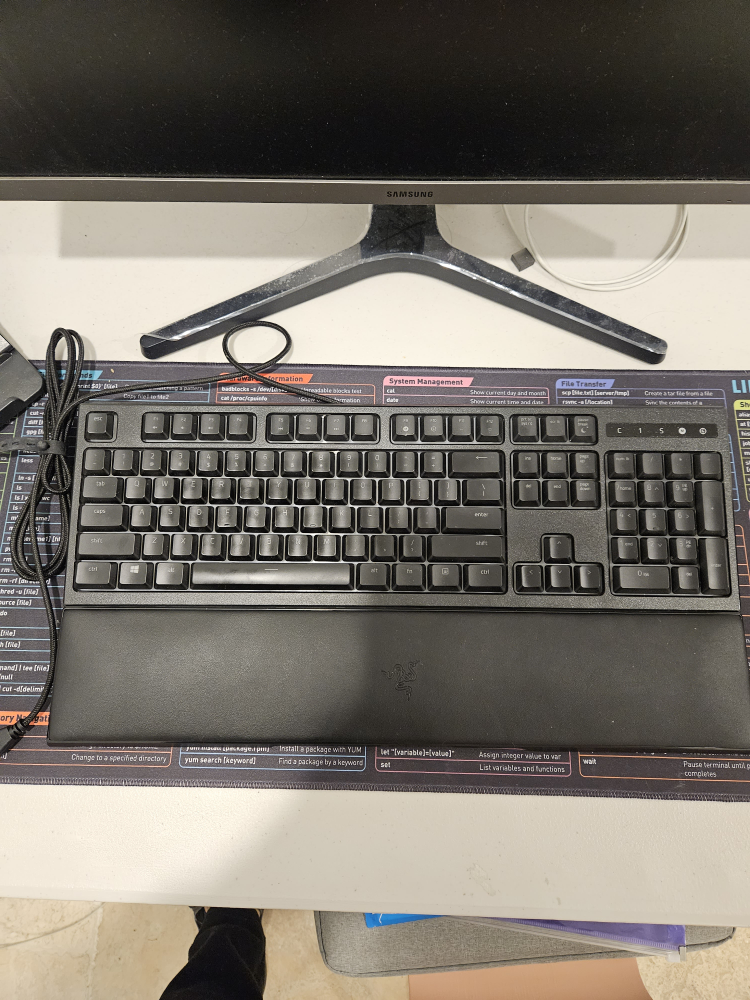 [Perfect Condition] Razer Ornata Chroma full size keyboard - photo 4