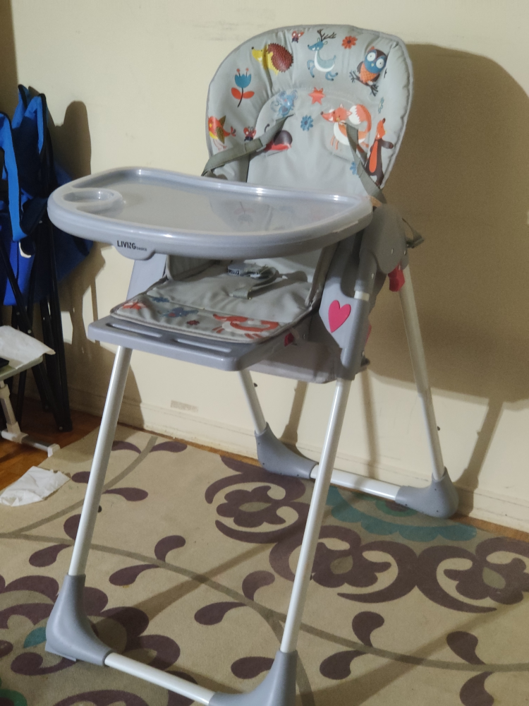 Living Basics High chair image indicator(2)