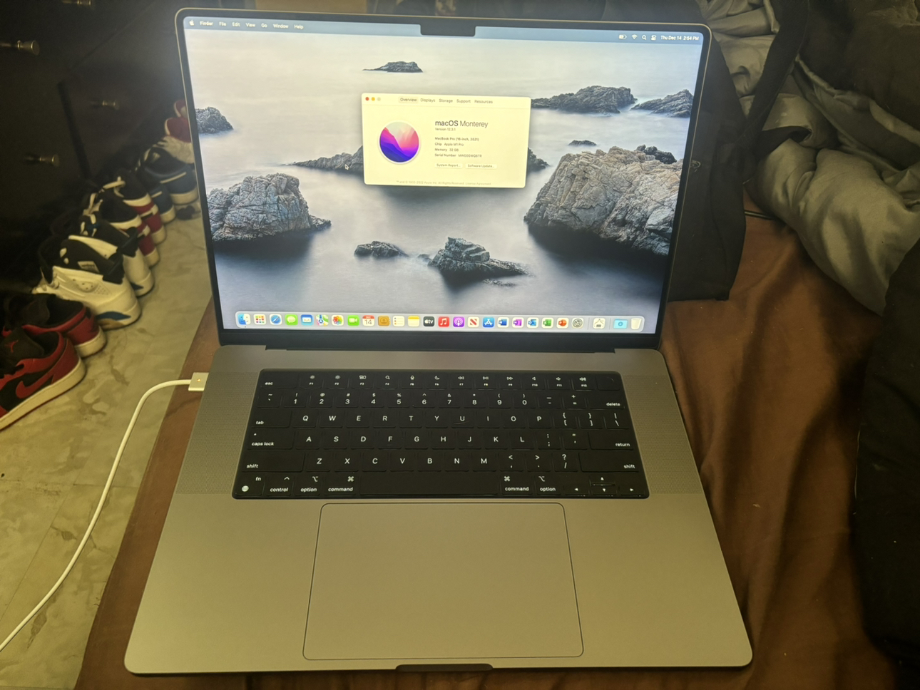 MacBook Pro 16inch 2021 M1 Pro 32 Gb Ram 512  FlashMemory - photo 2