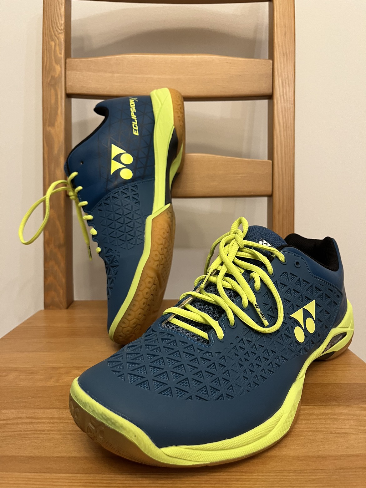 Yonex Rubber Soled Shoes thumbnail