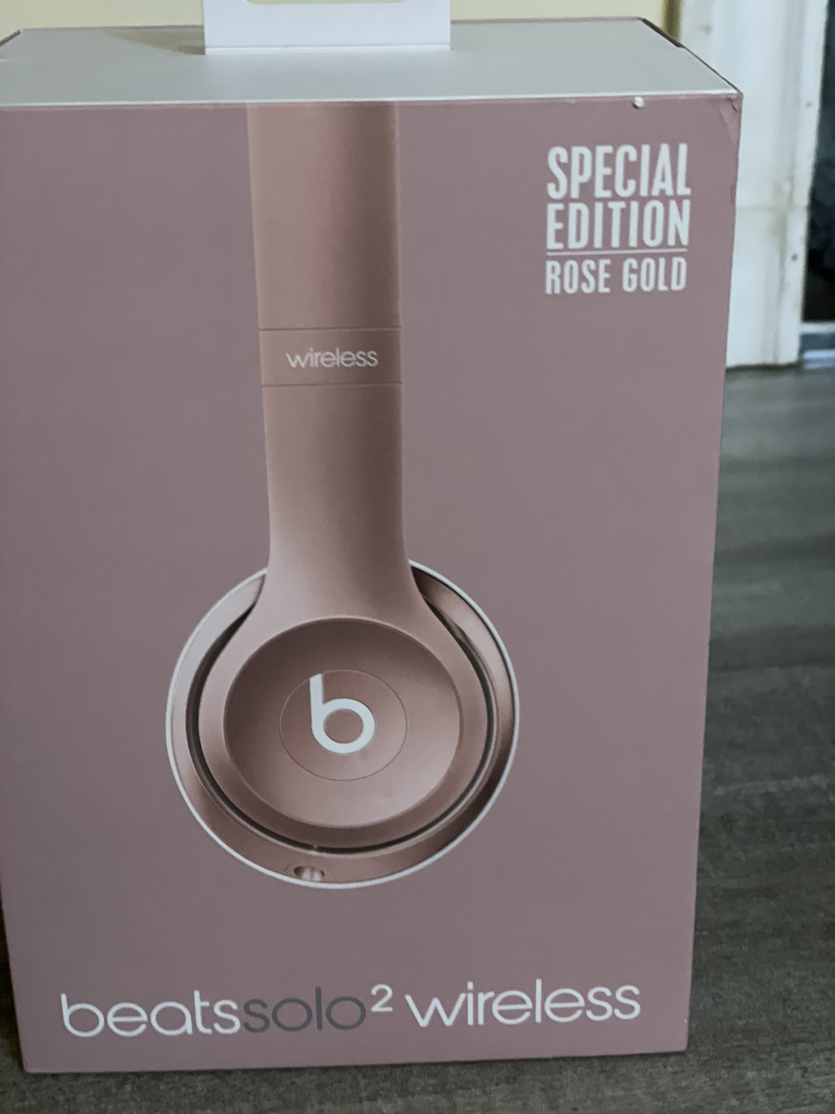 Beats solo 2 wireless
