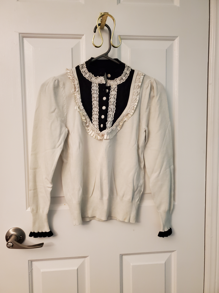 victorian like sweater size small thumbnail