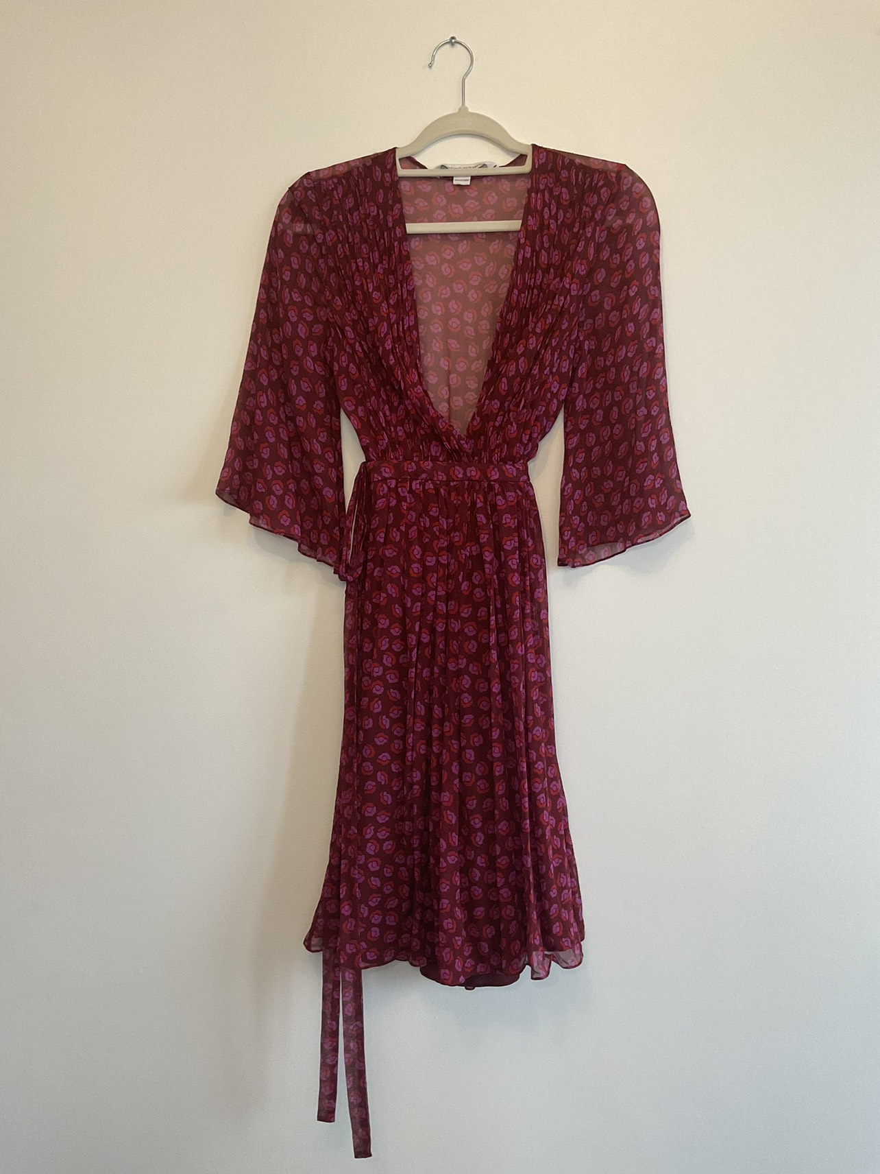 DVF Diane Von Furstenburg Alicia BALLET ROSE Size 6 Wrap Dress thumbnail