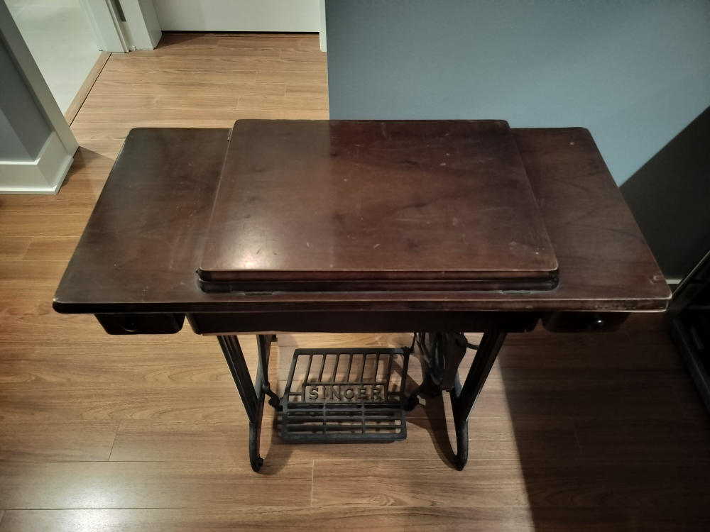 Antique sewing machine image indicator(8)