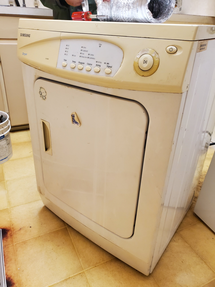 Dryer machine #freecycle - photo 2