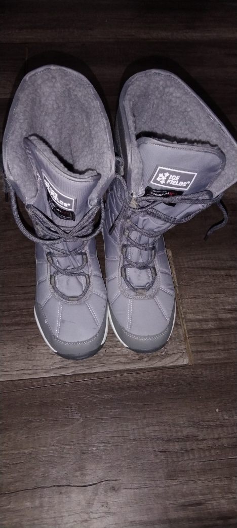 snow shoes