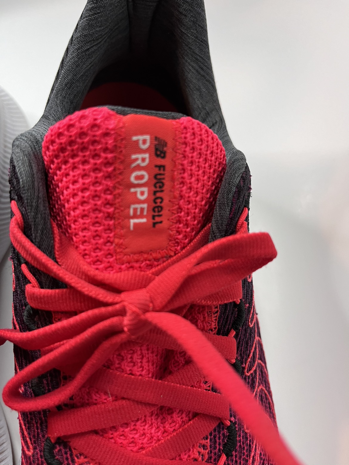 New Balance Fuelcell propel image indicator(5)