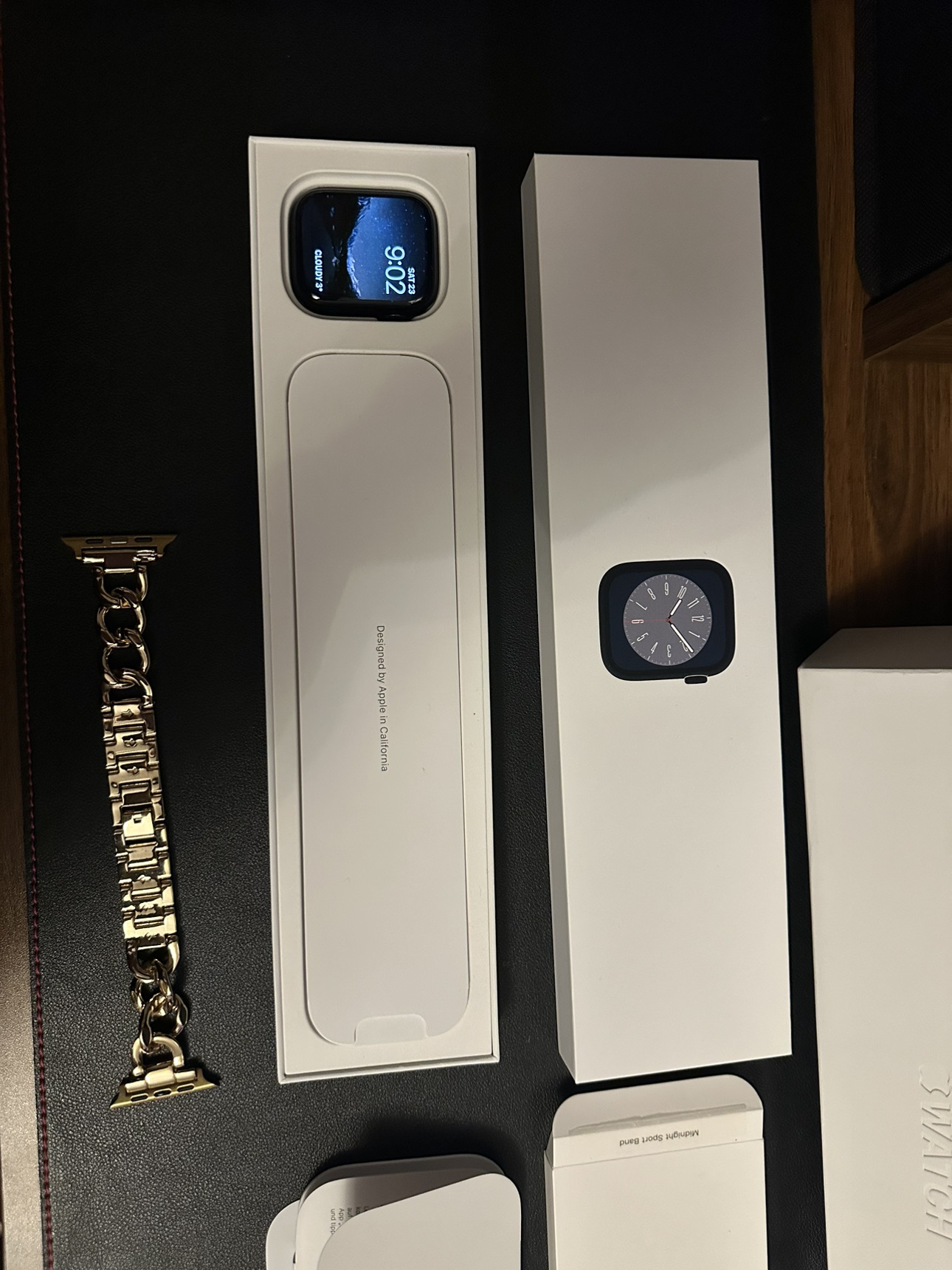 APPLE WATCH SERIES 8 + FREE BANDS - photo 2