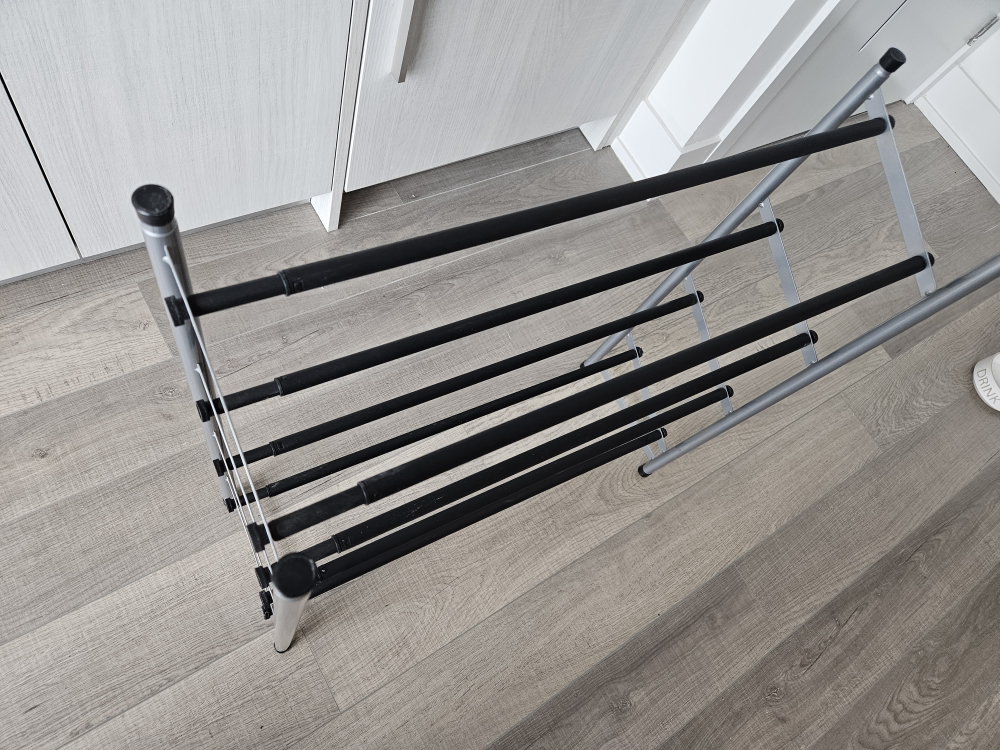 shoe rack expandable $10 - photo 2
