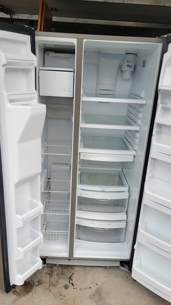 GE French Door refrigerator - photo 3