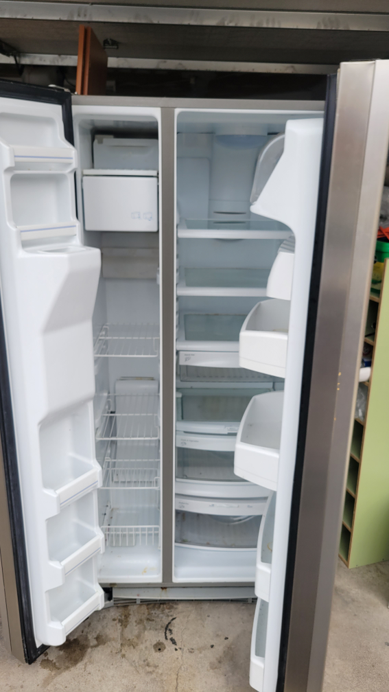 GE French Door refrigerator - photo 4