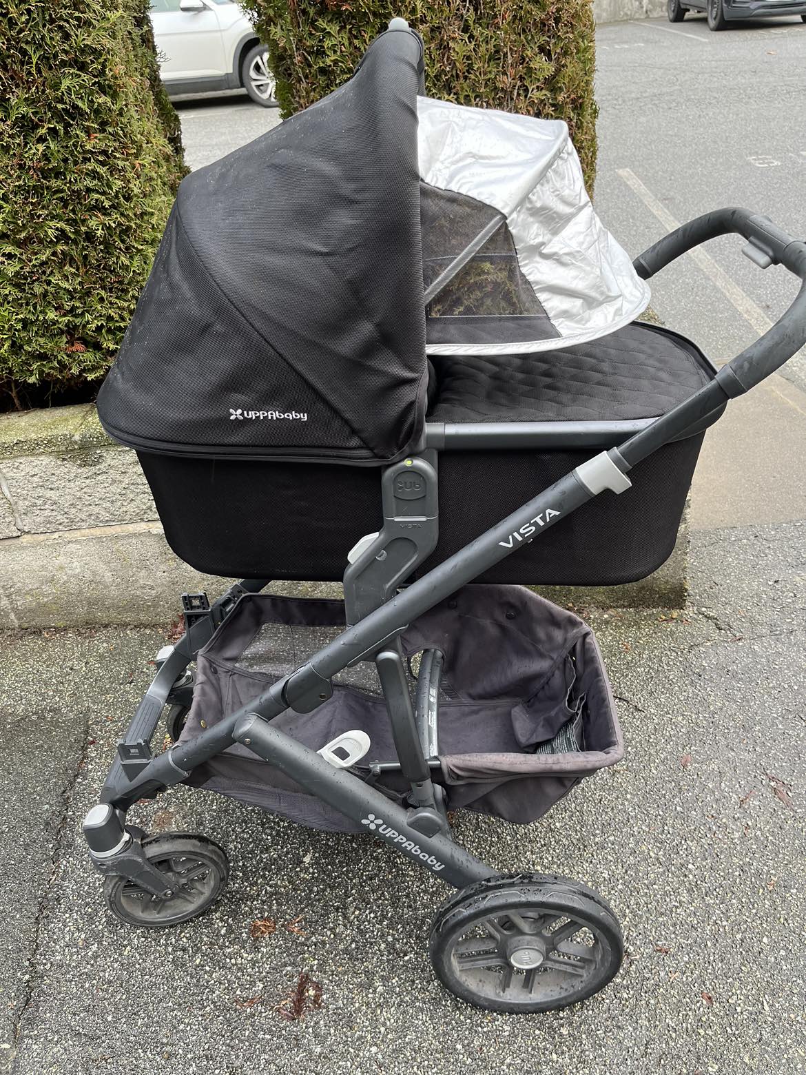 Uppababy Vista double stroller - $300 - photo 2