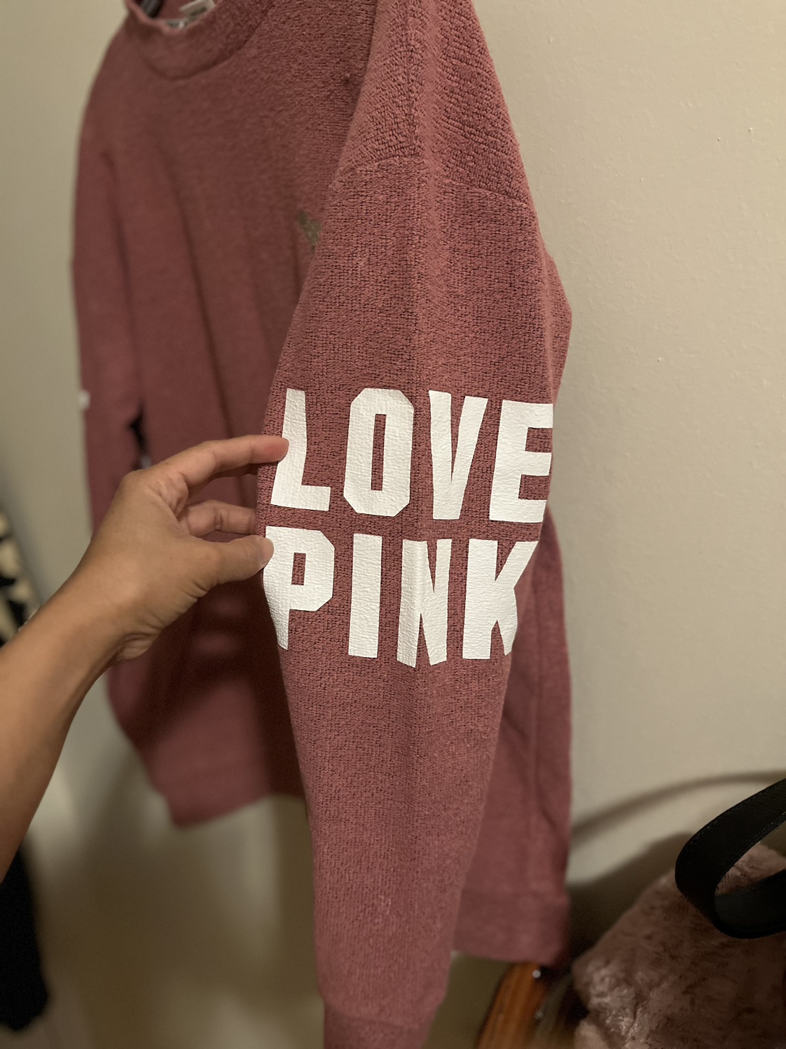 Love Pink Sweater image indicator(4)