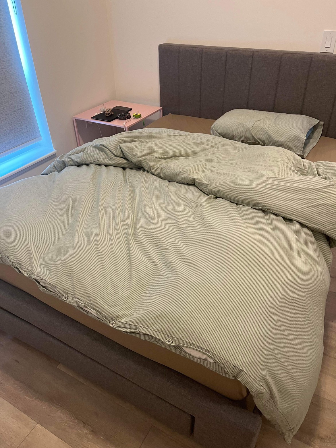 Bed frame + Mattress - Double (PICKUP ONLY THIS WEEKEND)