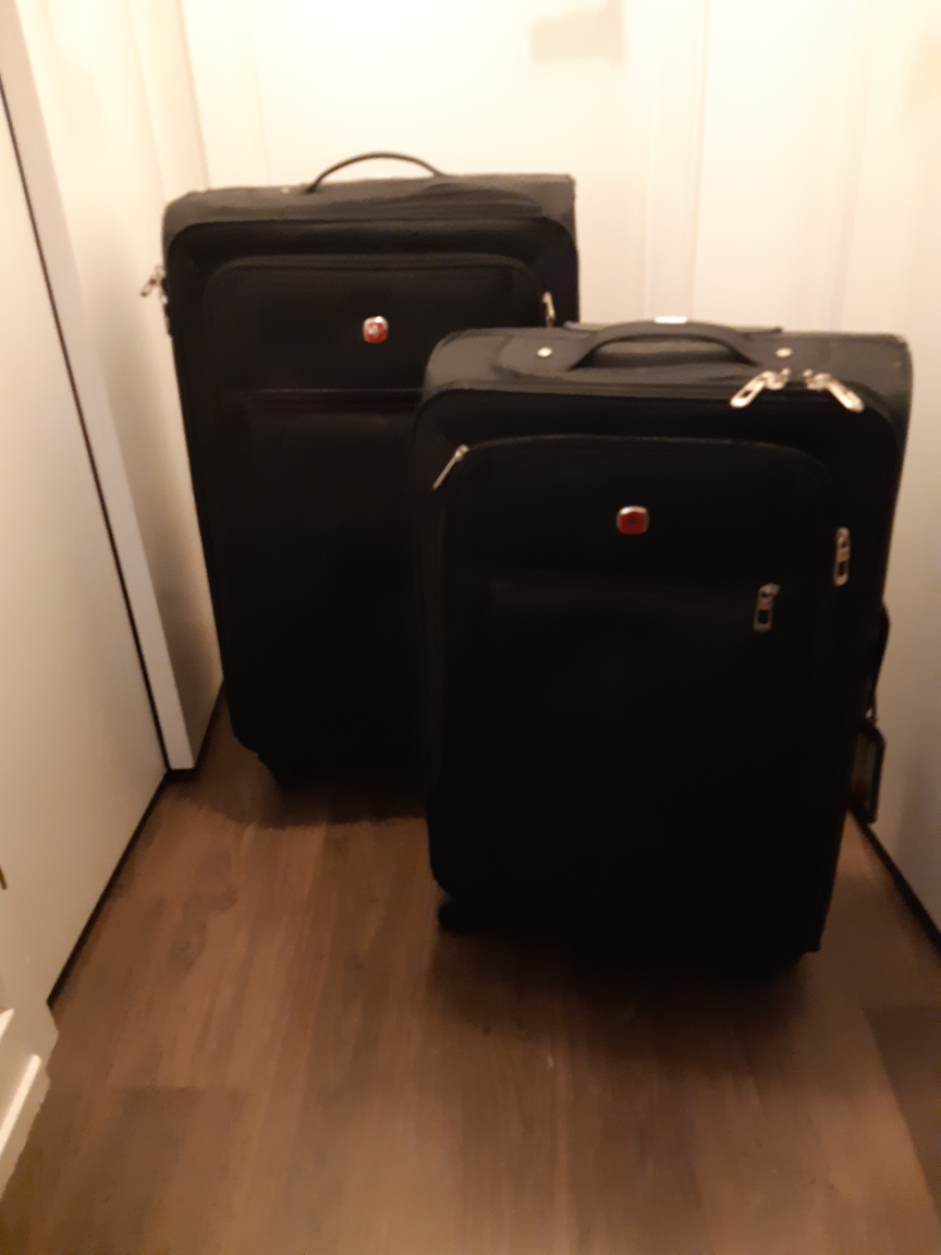 SWISS GEAR LUGGAGE SET