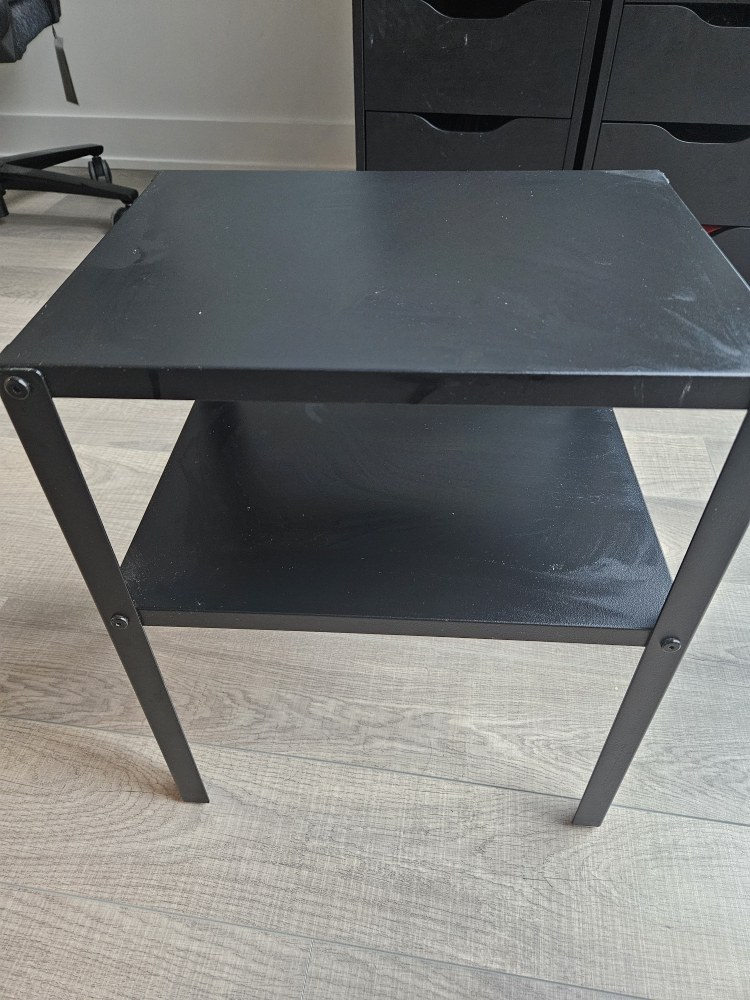 Night stand $10