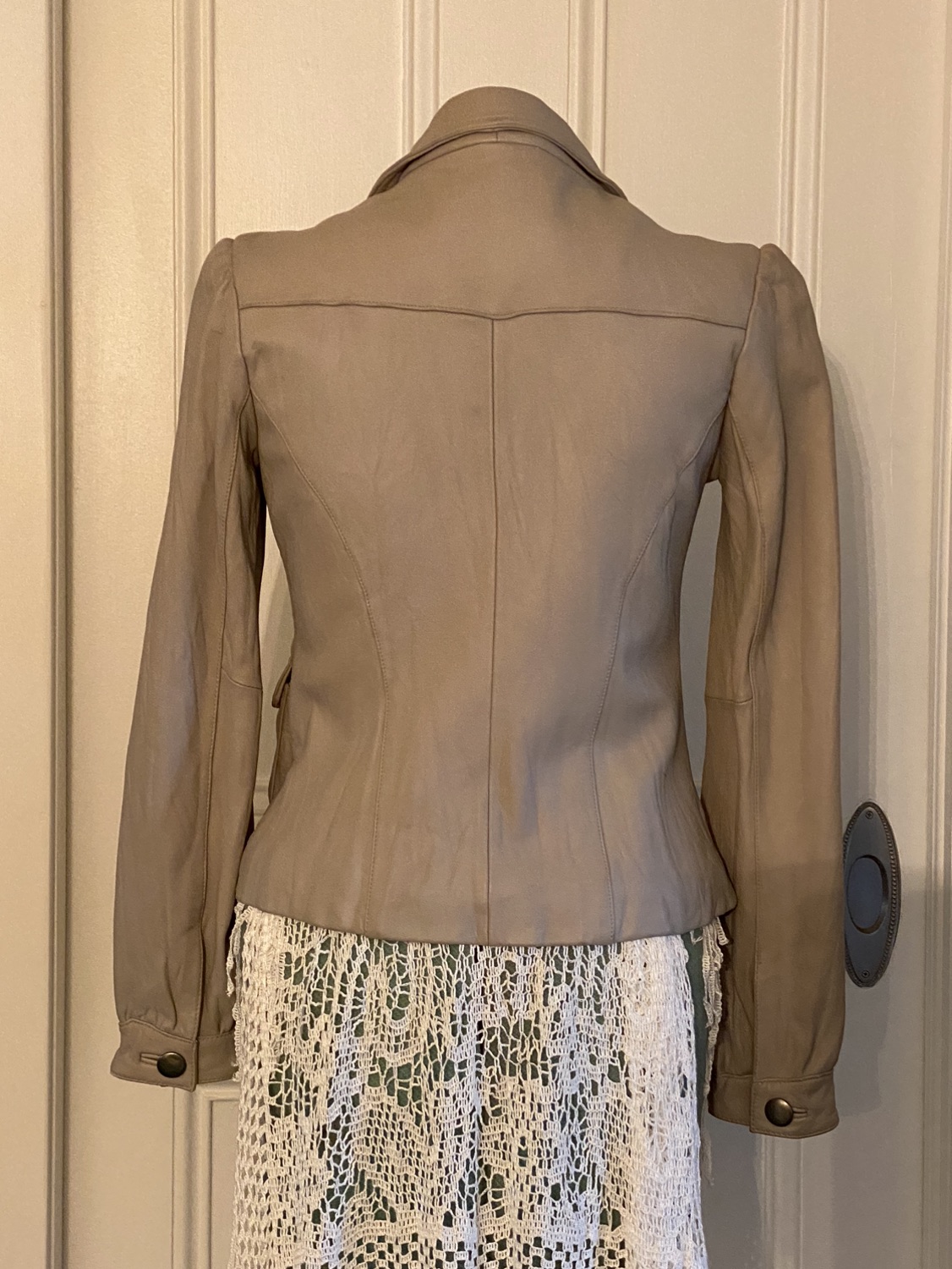 Lord & Taylor Leather Jacket sz 5-6 image indicator(3)