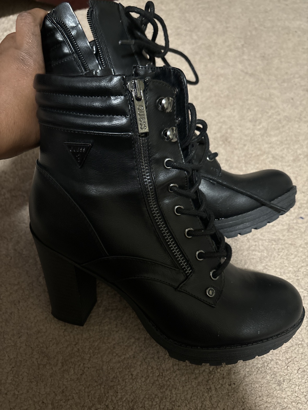 Guess boots thumbnail
