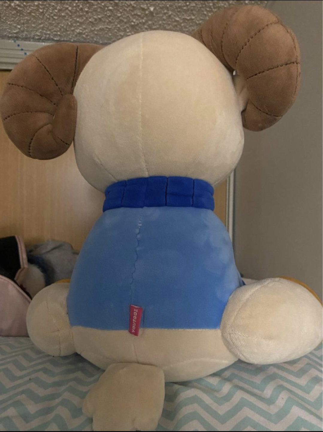 Selling Jschlatt Plushie - photo 2