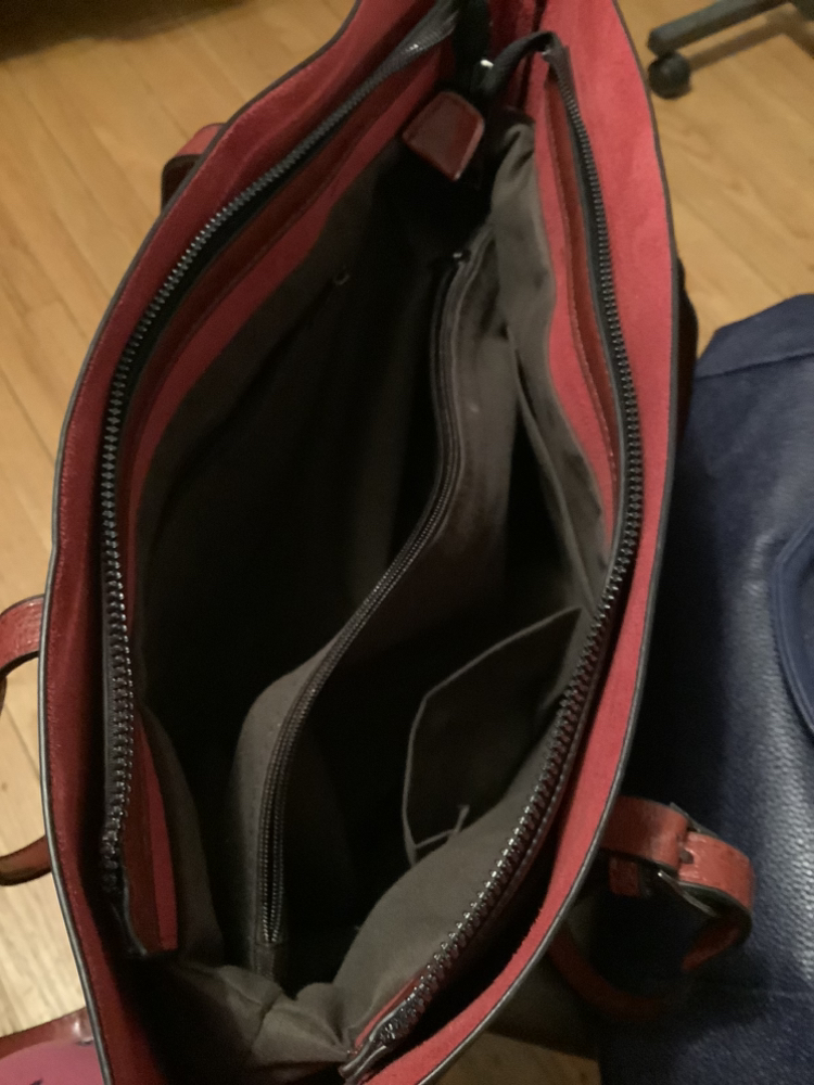Large red purse. Leather