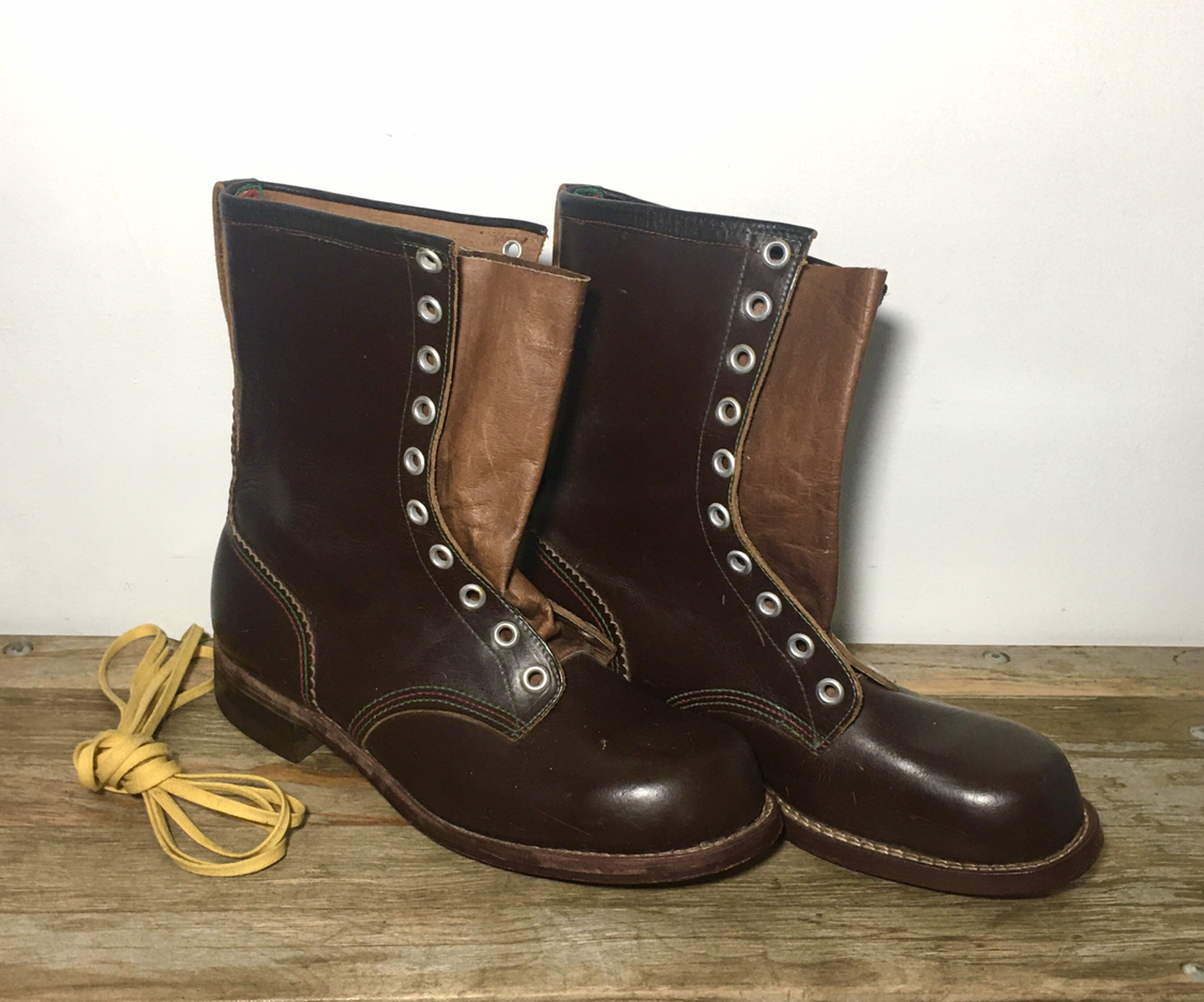 Vintage New Old Stock Leather Workboots image indicator(2)