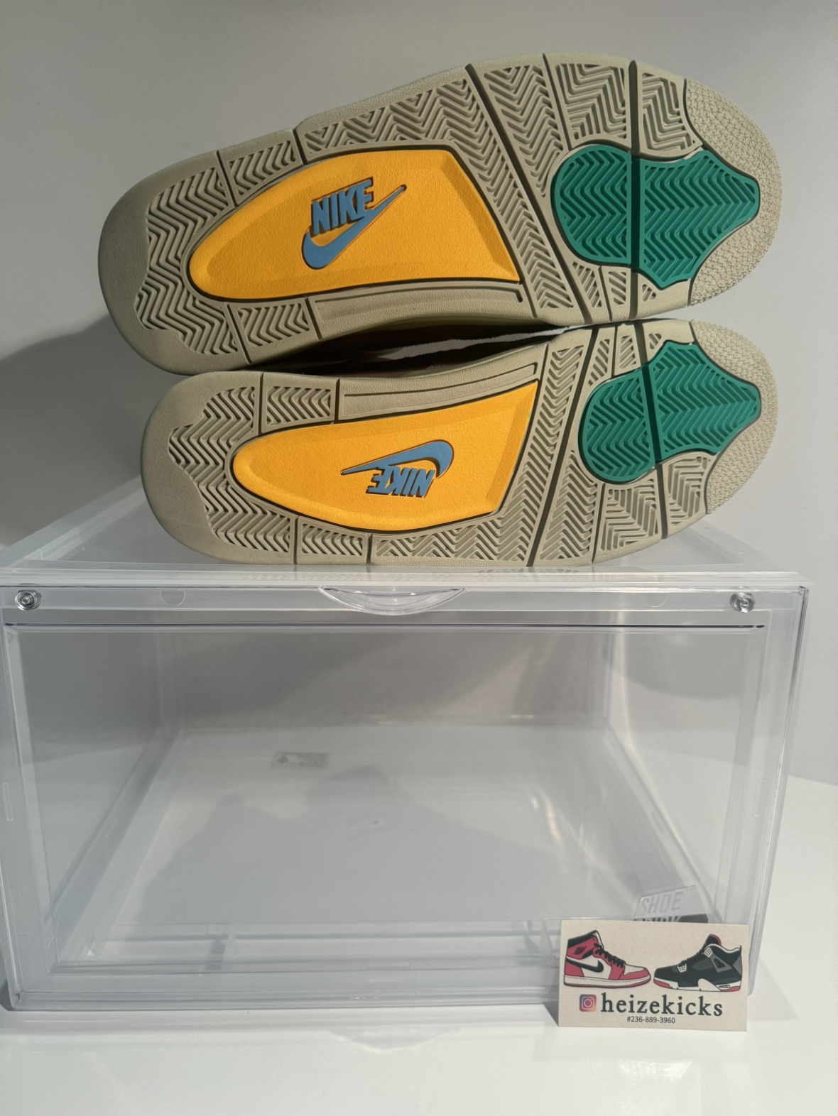 Jordan 4 Union Taupe Haze size 10.5 image indicator(5)