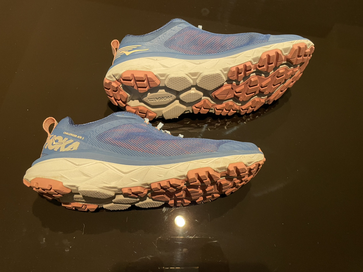 HOKA WOMEN'S CHALLENGER ATR 5 B WIDTH RUNNING SHOE - photo 5