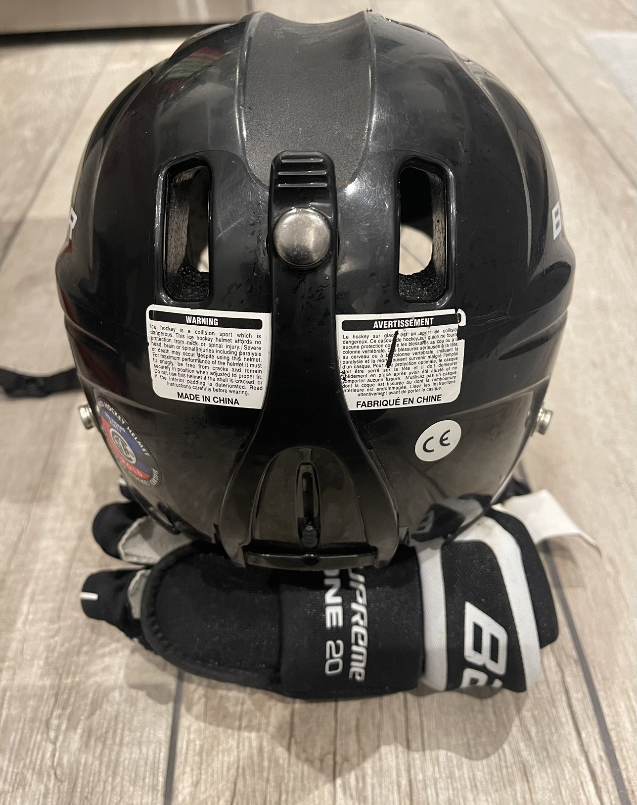 Hockey helmet - photo 2