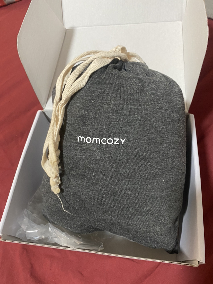 📦 MOVING SALE 📦Momcozy wrap carrier - LIKE NEW image indicator(2)