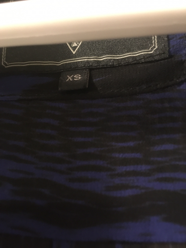 Guess women t shirt long sleeve image indicator(2)