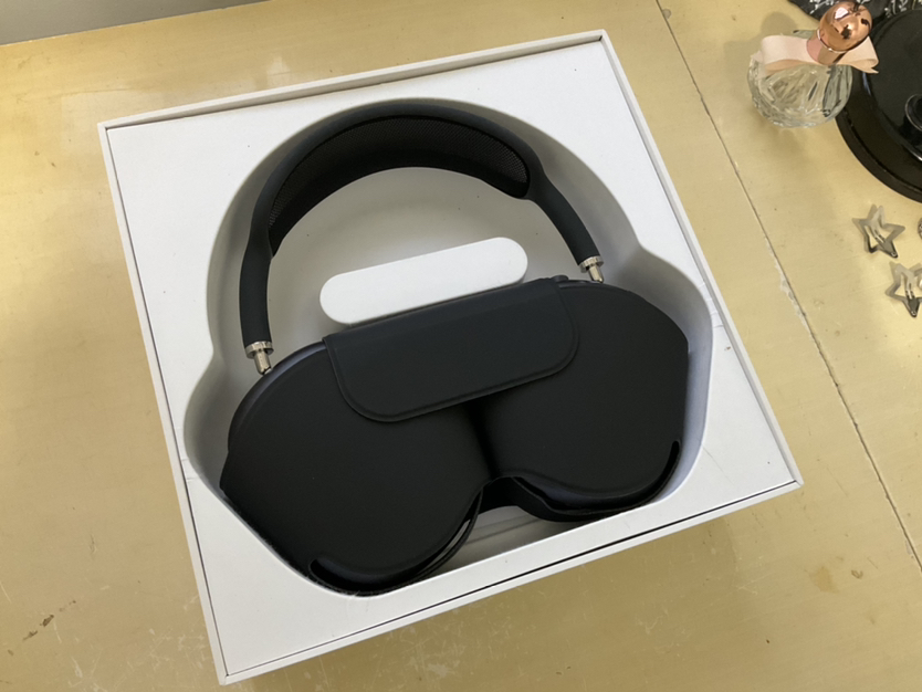 AirPods Max - photo 2