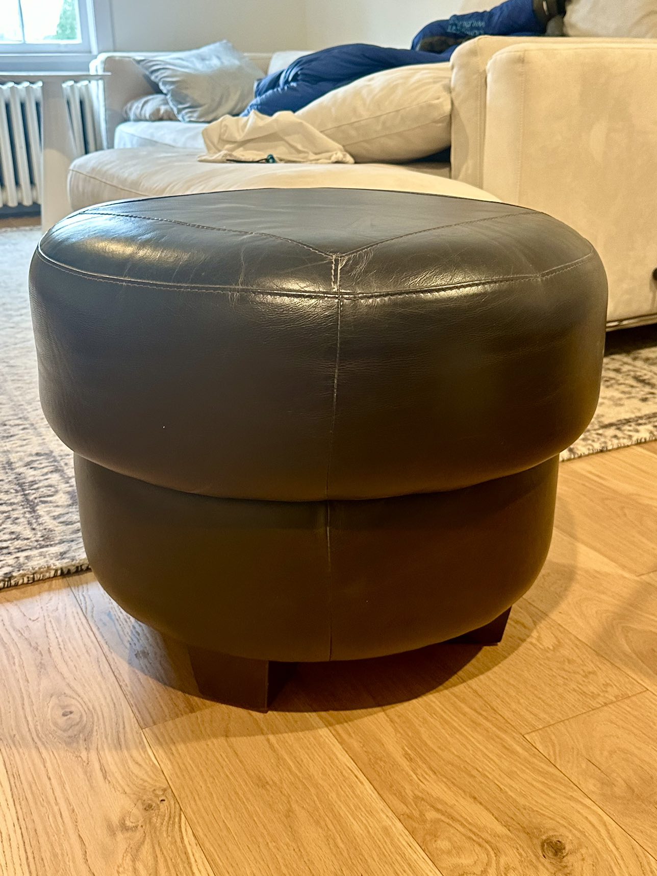 Stool - photo 2