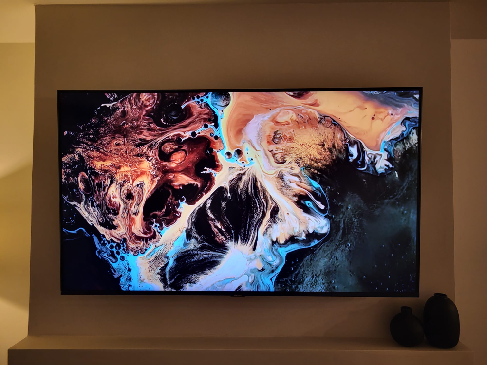 Samsung 49" 4K UHD HDR QLED Tizen Smart TV - photo 2