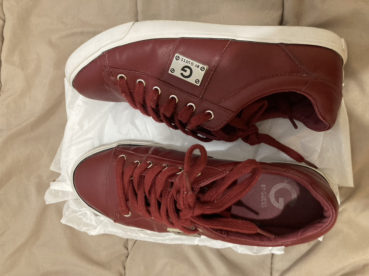 women's shoes (used) Guess thumbnail