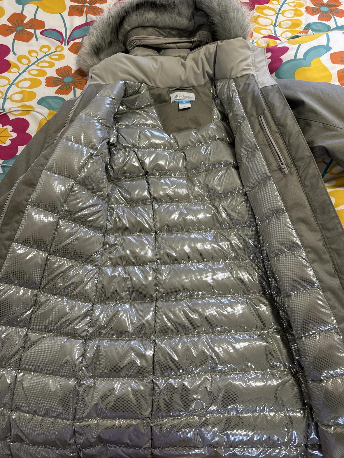 Columbia Winter Jacket for women: Brand new, never worn - photo 2