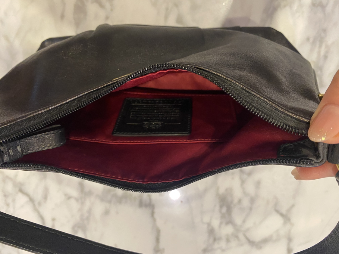 Coach shoulder bag. Black image indicator(4)