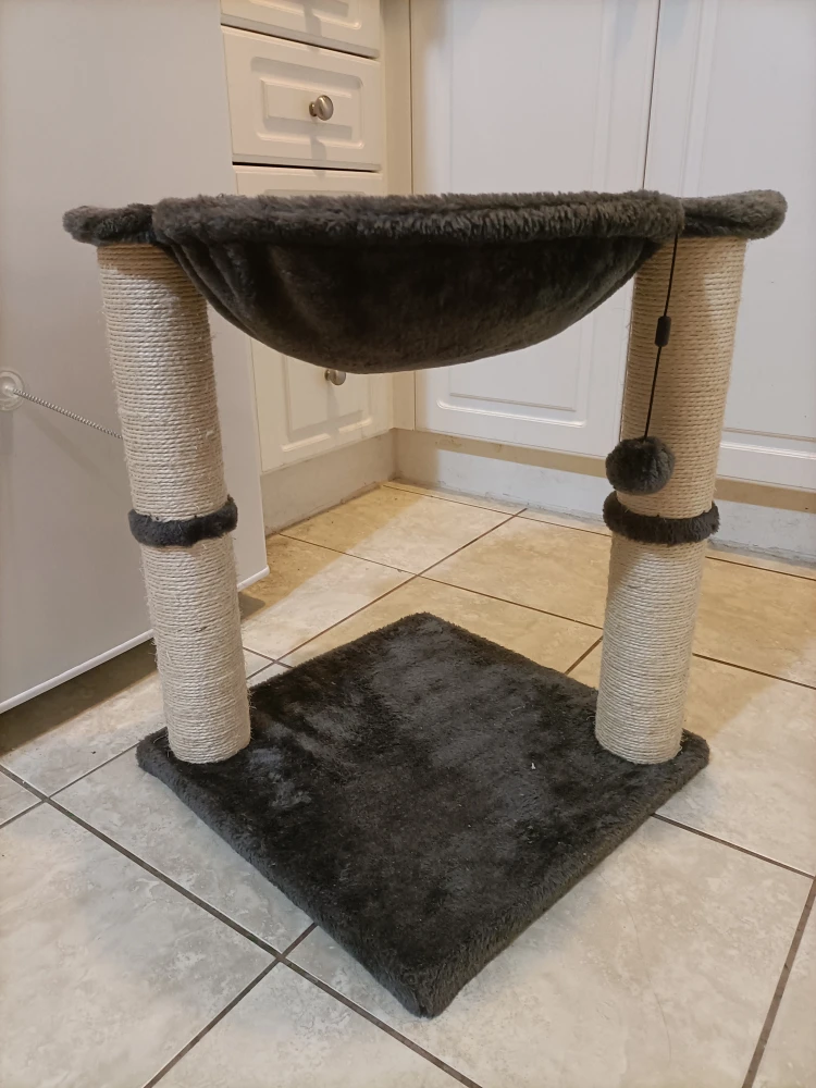 If You Want It, Take It - Pre-loved Cat Hammock Scratcher - photo 3