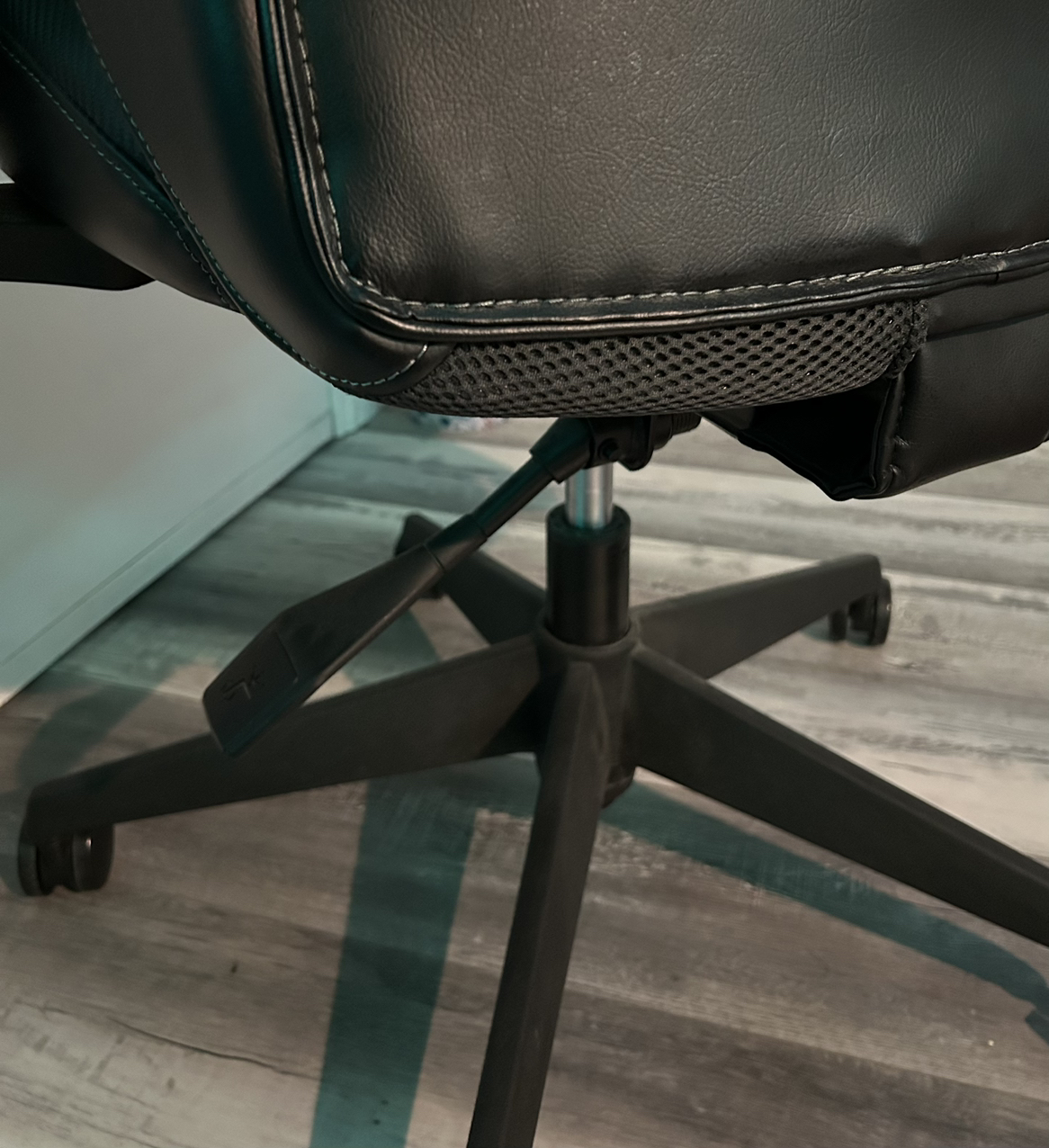 Gaming Chair (No Brand) - photo 3