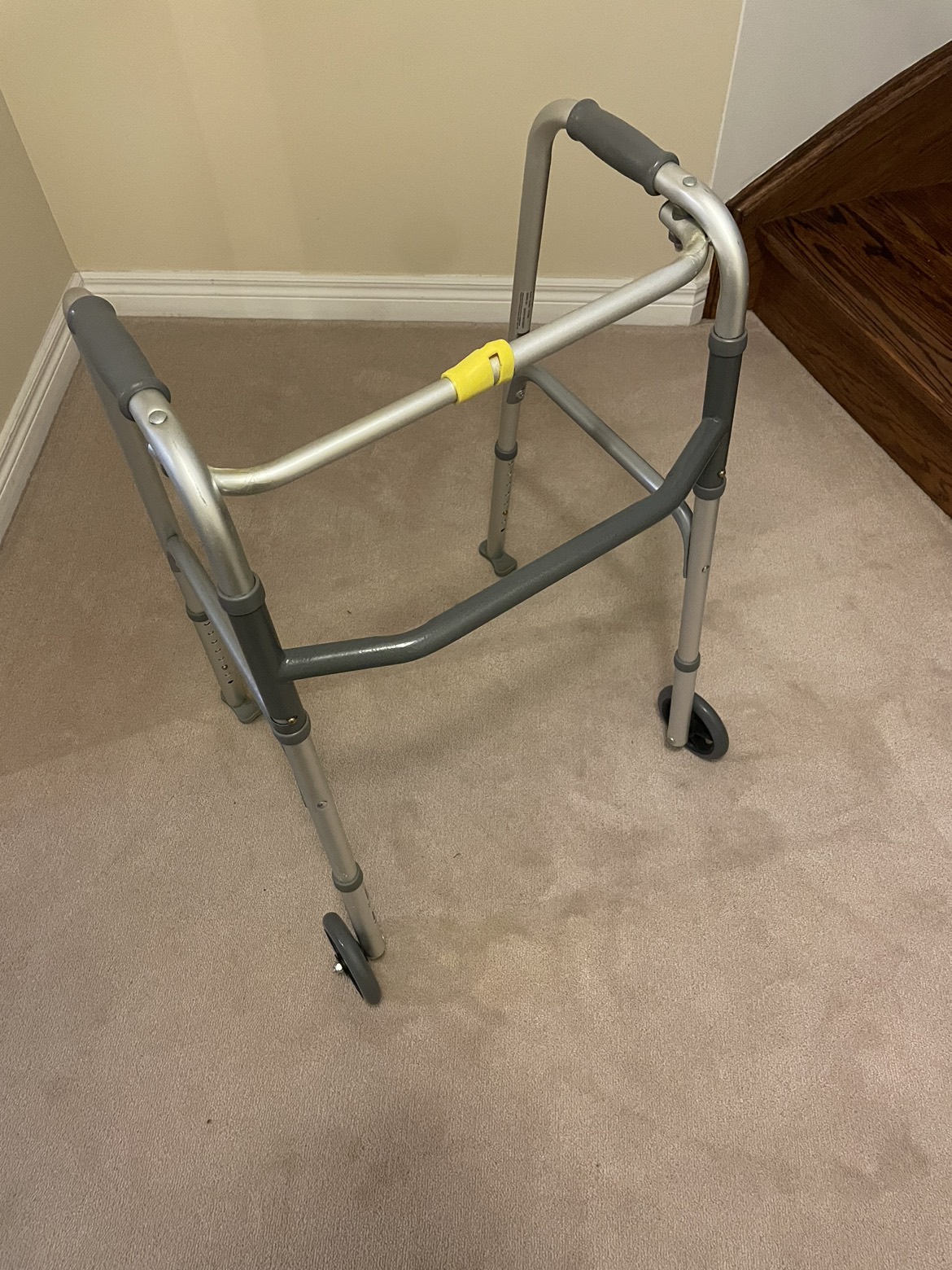 Foldable Aluminum Walker - photo 2