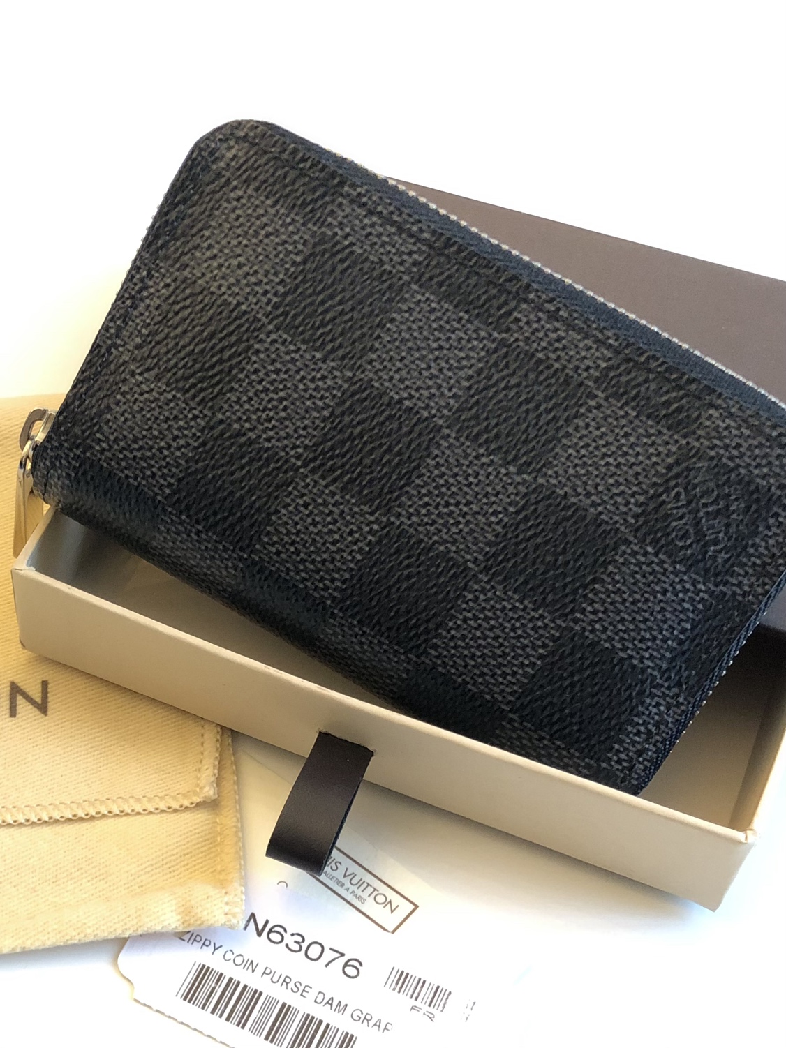 Louis Vuitton Zippy Coin Purse/ Wallet