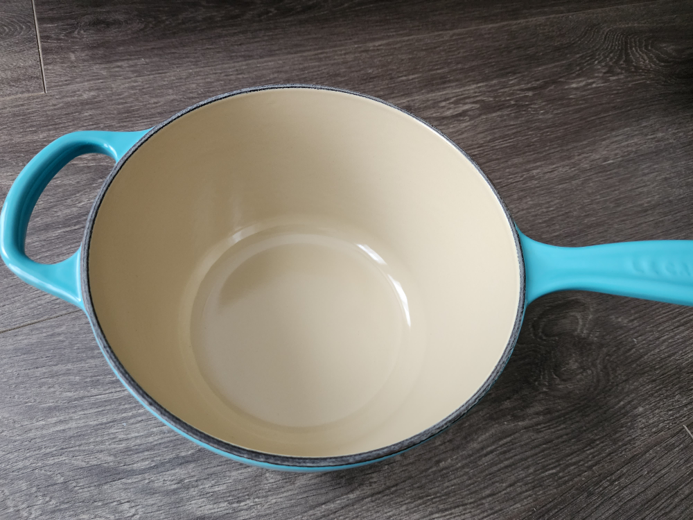Le Creuset 1.75 Qt Signature Saucepan Caribbean & Spatula image indicator(3)
