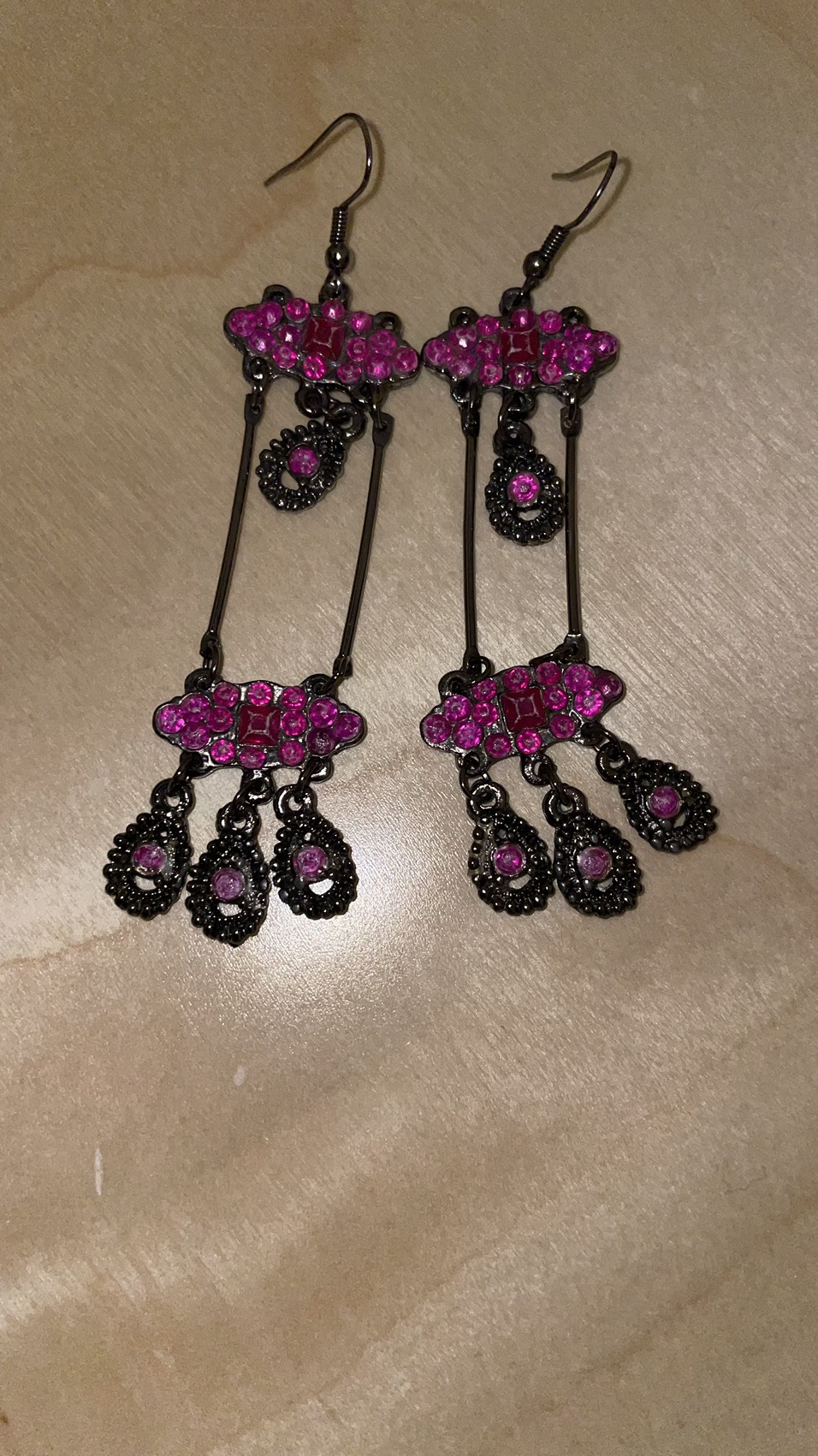Purple rhinestones chandelier pendant earrings image indicator(3)