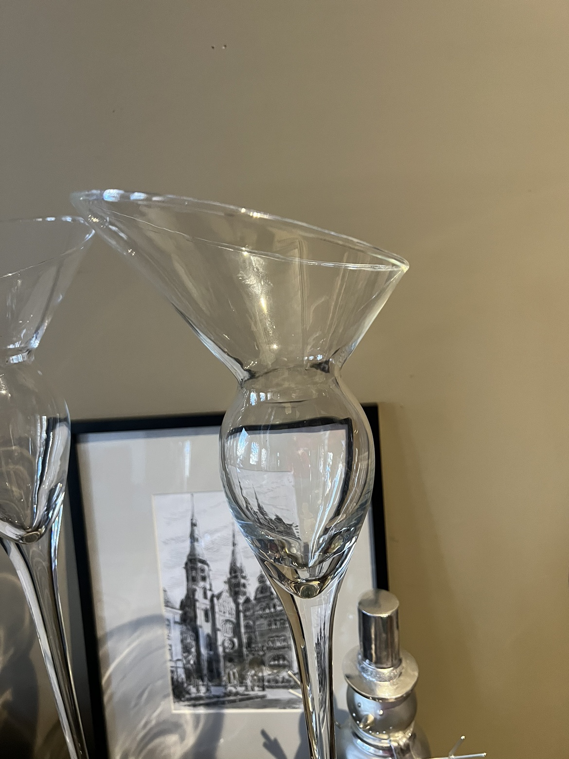 Beautiful Set Of Art Glass Flower Bud Vases image indicator(5)